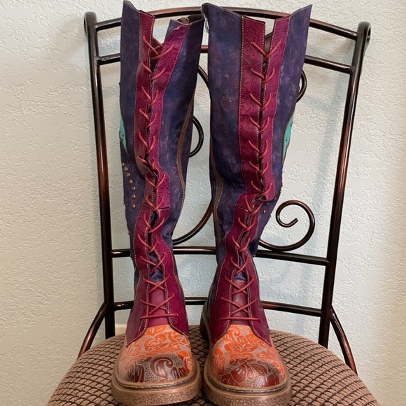 Size 9 - lace up leather boots - mult colors - Picture 5 of 7